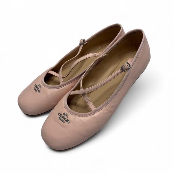 Coach Shoes - Y2K Coach ballet flats in light baby pink leather with classic design size 9.5